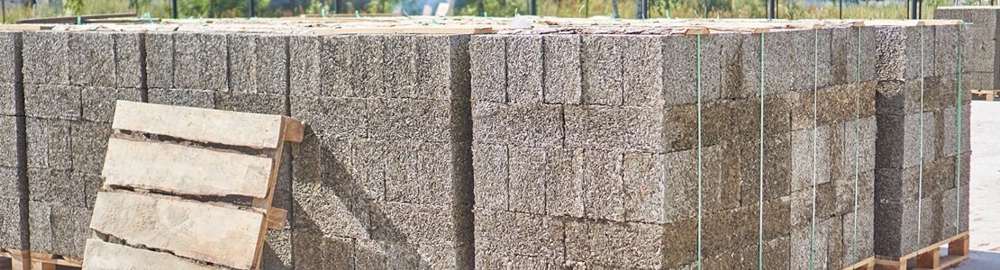 Строительство дома из арболита в Алматы от компании Кромвель