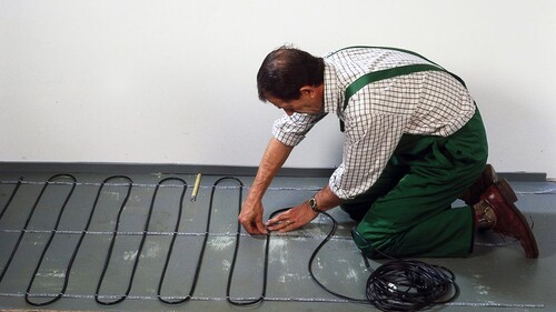 Фиксация кабеля электрического теплого пола