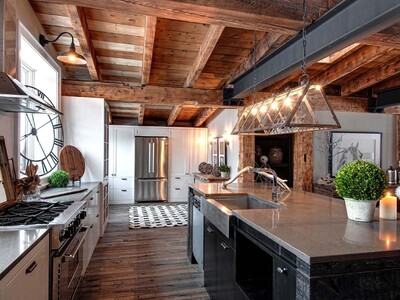 Потолок в деревенском стиле