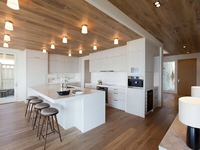 Деревянный потолок