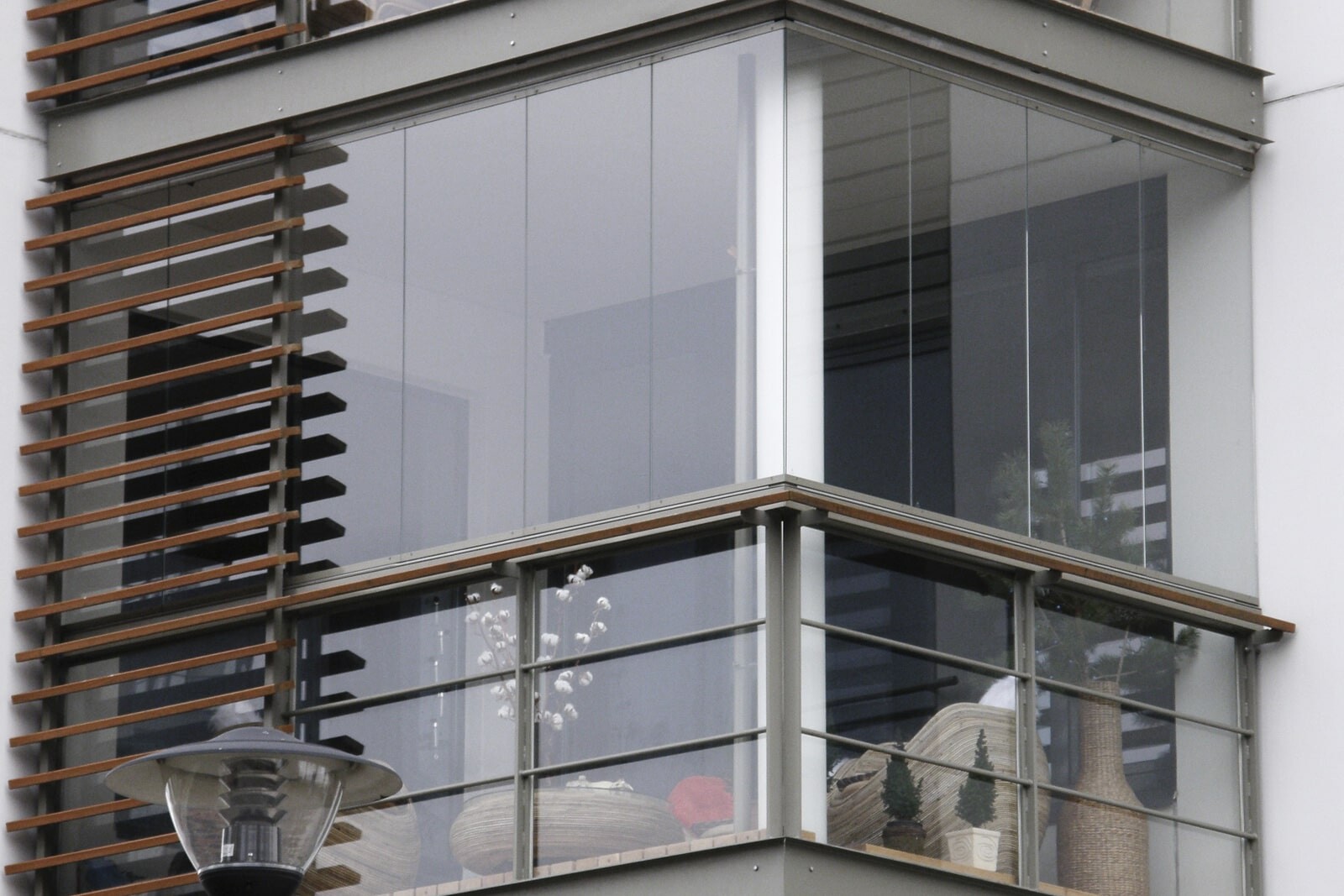 Безрамное остекление балкона