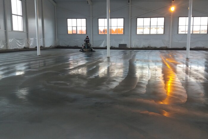 Устройство наливного бетонного пола.