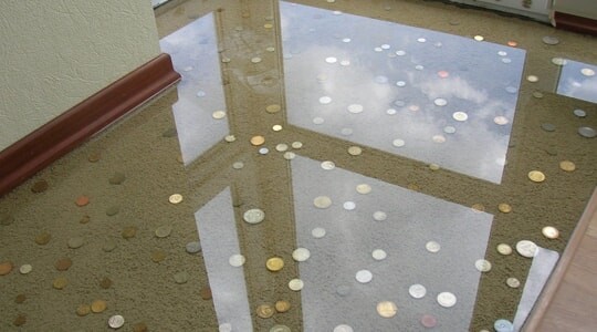 Устройство наливных самовыравнивающихся полов в Алматы прозрачные 3Д 