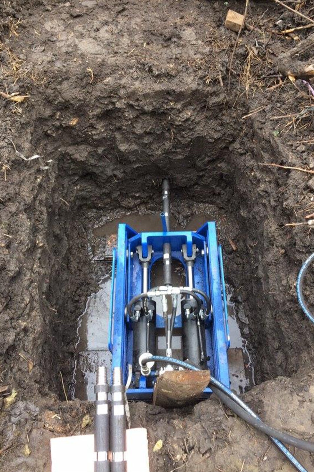 Горизонтально направленный прокол ГНП под дорогой