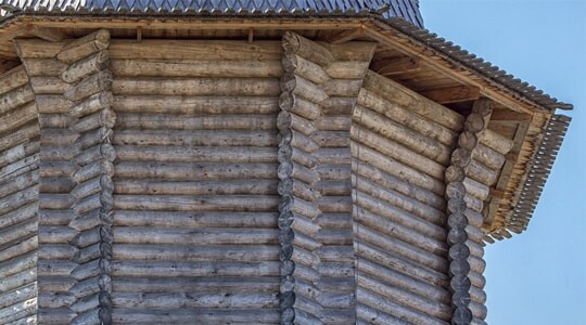 Деревянный сруб повалуша в Алматы