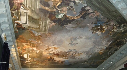 Натяжной потолок с элементами 3D