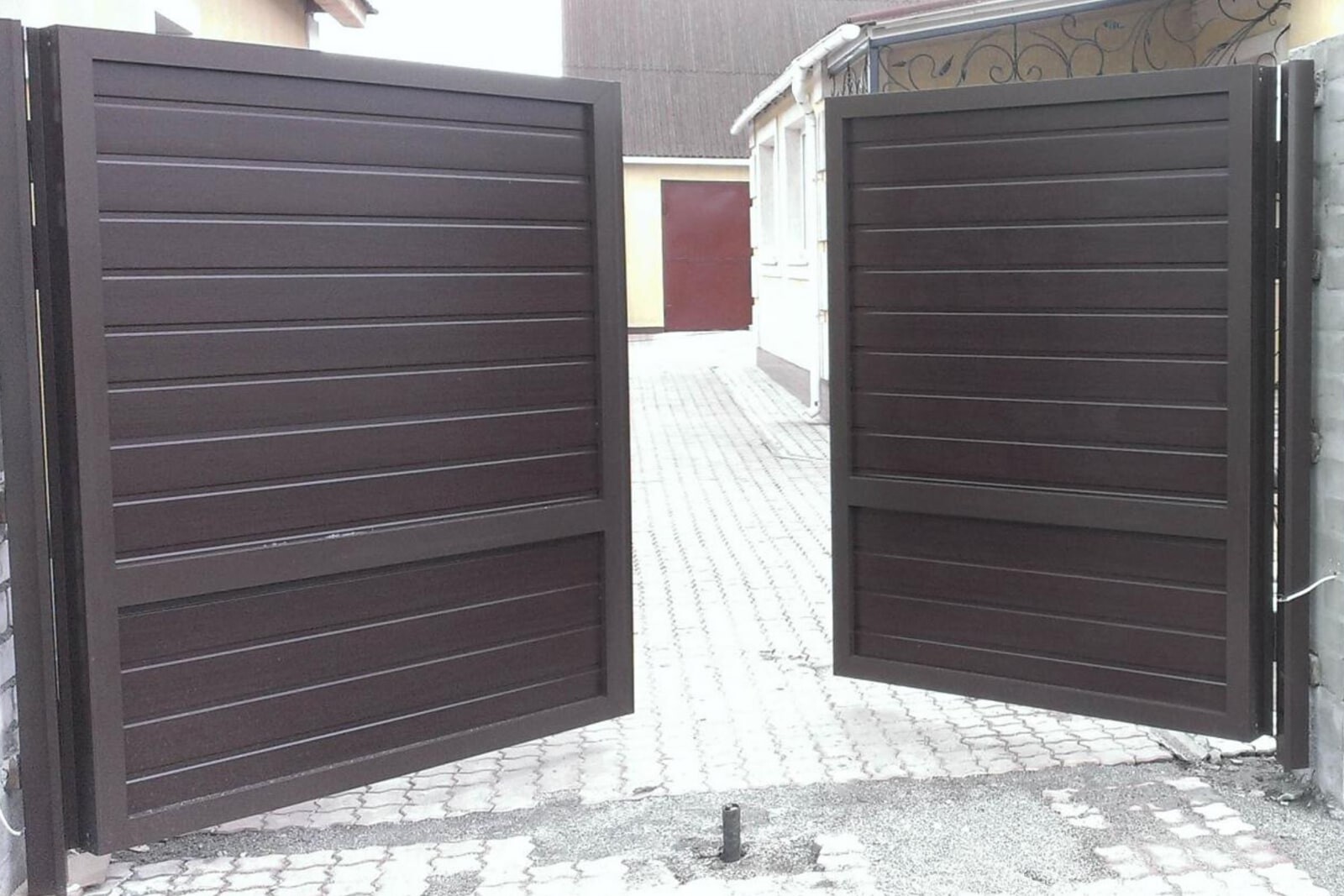 Ворота из алюминиевого профиля